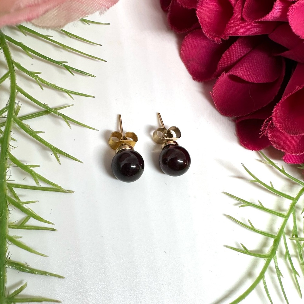 VINTAGE⚜️Garnet Gemstone Stud Earrings
